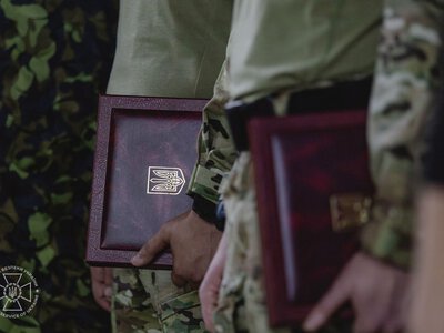 Зеленський присвоїв звання Героя України низці військових і одному поліцейському, п’ятьом із них — посмертно