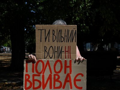 В Ужгороді провели акцію на підтримку військовополонених та зниклих безвісти
