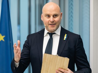 Латвія закликає дозволити Україні бити по цілях у РФ
