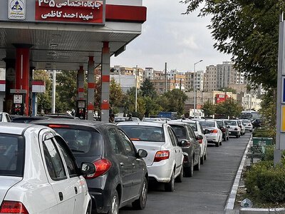 В Ірані виник дефіцит бензину: на заправках утворилися черги