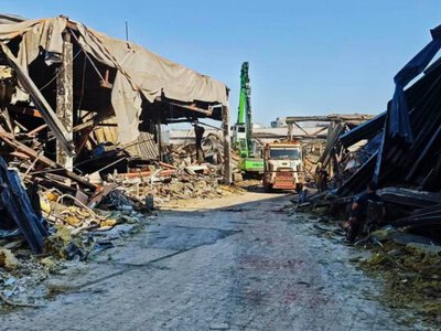 У Кривому Розі рятувальники четверту добу розбирають завали зруйнованого ТЦ: шукають ще трьох людей