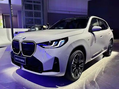 BMW показала X3 2027: новий вигляд, штучний інтелект і 258 «коней»