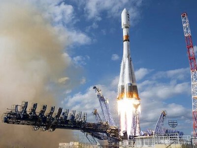 Після атаки дронів на район Плесецька Росія запустила військовий супутник