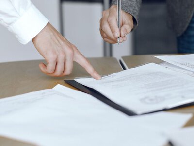 Успадкували квартиру з великим боргом: чи доведеться доплачувати власні гроші
