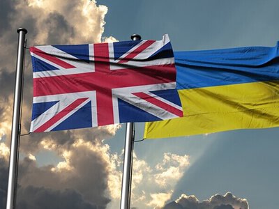 Україна та Велика Британія домовилися розвивати військові технології на основі ШІ