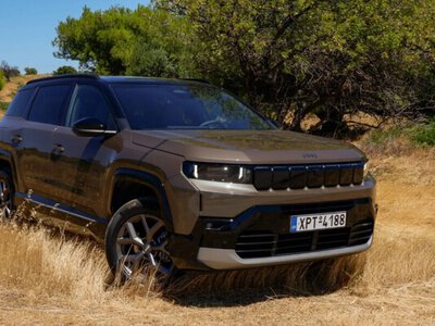 Новий Jeep Compass отримав брутальний дизайн і просторий салон (ФОТО)