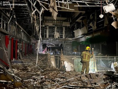​На Дніпропетровщині російська армія вдарила по ТРЦ