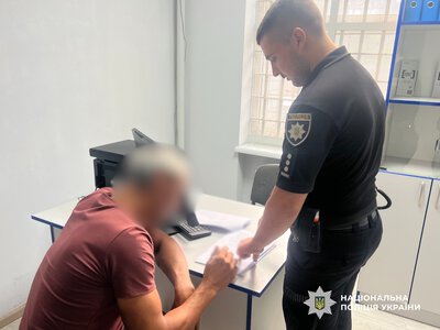 На Одещині судитимуть домашнього тирана, який погрожував поліцейським муляжем гранати