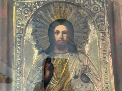 У «Рава-Руській» прикордонники виявили старовинну ікону та церковну книгу