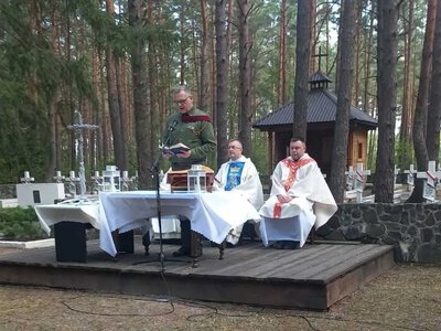Українська та польська делегації зустрілися на пам’ятних заходах у Костюхнівці
