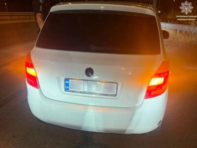 Заклеїв цифри на номерному знаку: у Рівненському районі патрульні на водія винесли постанову