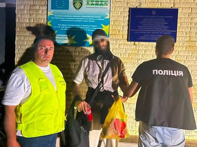 Вирвав сторінку з паспорта із забороною в’їзду: в Умані затримали іноземця