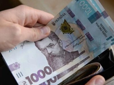 Прем’єр анонсував підвищення зарплат педагогів на 50%
