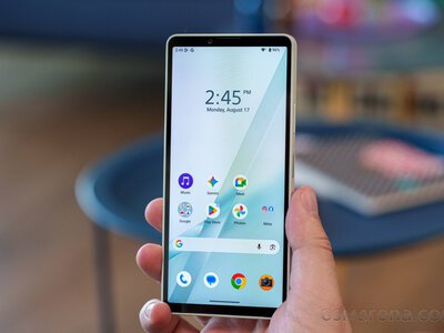Sony Xperia 10 VIII: яскравий екран, 3.5мм порт і 6 років оновлень