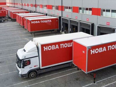 Нова пошта шукає нові приміщення для сортувальних центрів після атак