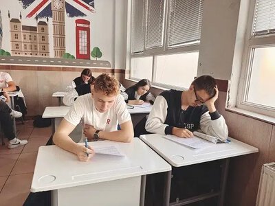 Як організувати роботу над письмовими завданнями протягом семестру