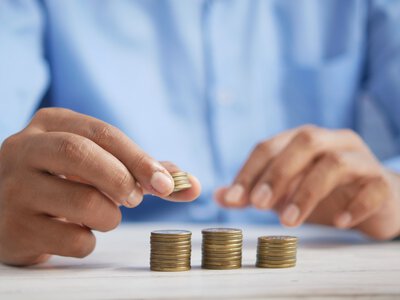 Українцям у вересні можуть призначити понад 4500 грн допомоги: від чого залежить сума
