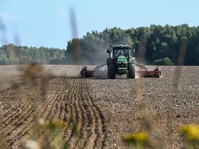 Росія розглядає призупинення експортного мита на зерно до кінця року через удари України по морській логістиці, – Bloomberg