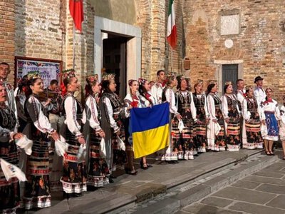Закарпатський народний хор провів благодійний тур Італією (ФОТО)
