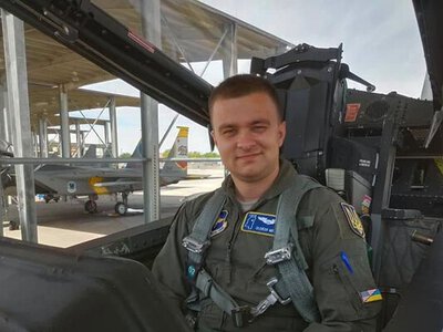 Дідусь із Житомирщини називав його Сонечком: два роки тому загинув Герой України Олексій Месь