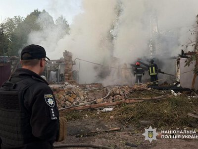 Рашисти знищили приватний будинок у Чернігові, убивши 4-річну дитина та жінку