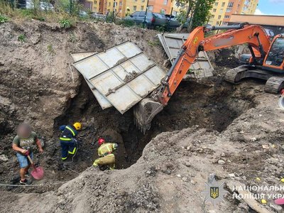 Обвал ґрунту забрав життя двох чоловіків у Тернополі