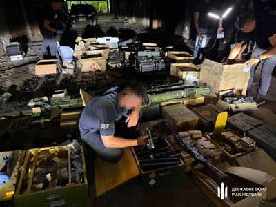 Гранатомети за 11 тисяч доларів: у Харкові військовий торгував зброєю