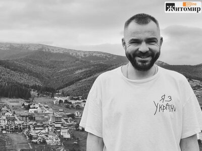 Помер житомирянин Артем Стародуб – робив із дерева карти світу й незвичайні речі