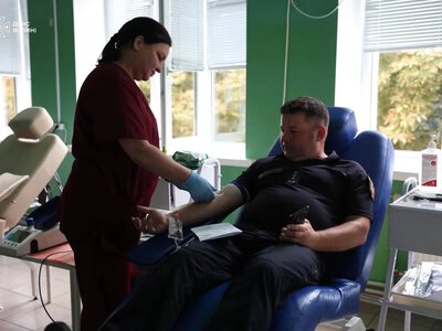 Рятувальники Волині стали донорами крові для важкохворої дитини