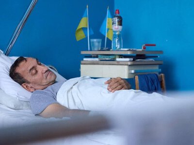 Військовим зберігатимуть грошове забезпечення протягом усього стаціонарного лікування: Зеленський підписав закон