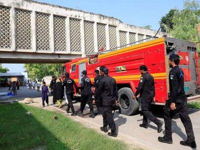 Масштабна пожежа в пологовому відділенні у Пакистані: загинули 15 немовлят