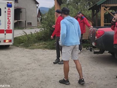 Збирачі яфин допомогли 22-річному туристу з Вінниччини, якому стало зле в горах
