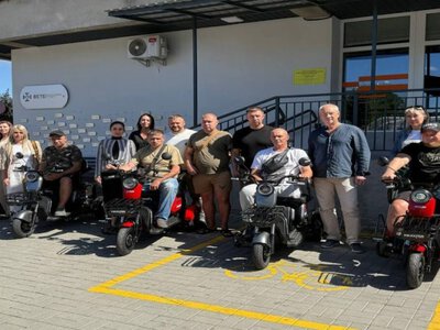 П’ятеро ветеранів Ірпінської громади отримали триколісні електроскутери