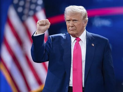 Трамп заявив, що настав час провчити Канаду