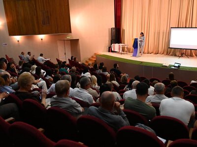 «Безплатна їжа для всіх і англійська з малечку»: на Закарпатті освіту чекають революційні зміни з 1 вересня. До чого готуватися батькам?