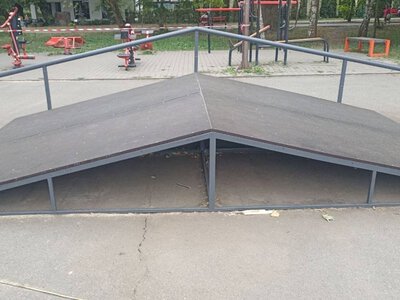 У Тернополі оновлюють популярний скейт-парк у Сопільче