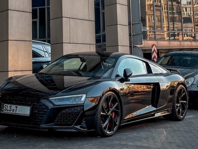 У Києві помітили надзвичайний Audi R8 із V10 від Lamborghini (ФОТО)
