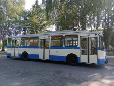 Новий салон і оновлений кузов: у Рівному відремонтували тролейбус «Шкода»
