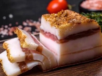 Сало після 60 років: корисний продукт чи зайвий ризик – лікарі розставили всі крапки над «і»