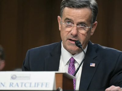 «З цього щось може вийти». Трамп пояснив візит глави ЦРУ до Москви