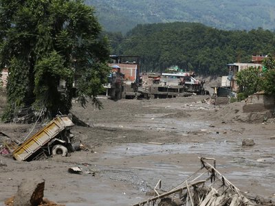 У Непалі через масштабну повінь зникли безвісти 53 українці