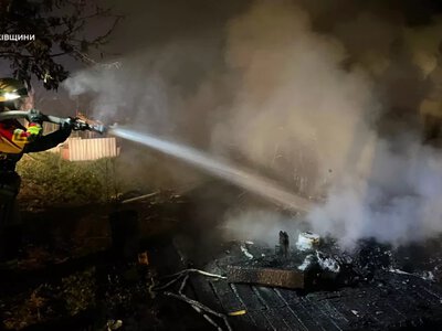 На Косівщині горів кемпінговий причіп