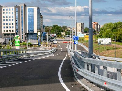 У Франківську офіційно відкрили новий міст на Пасічну