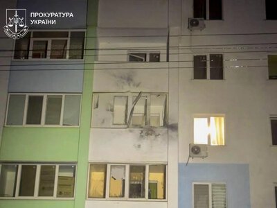 У Харкові БпЛА «Молнія» влучив у багатоповерхівку: постраждав 23-річний чоловік