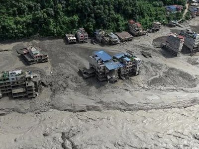 Зникли в Непалі 53 українці через стихійне лихо