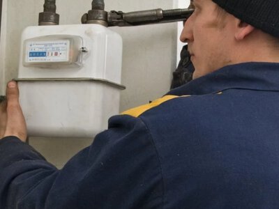 65 тисяч гривень за неповірений лічильник: пенсіонерам нараховують величезні штрафи
