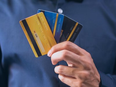 Банк у смартфоні та десятки сервісів в одному місці: як змінюється український мобільний банкінг