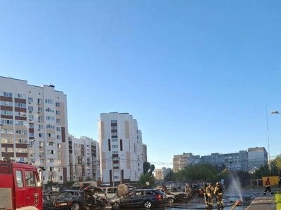 У Вишневому після атаки дронів згоріли понад 15 автомобілів