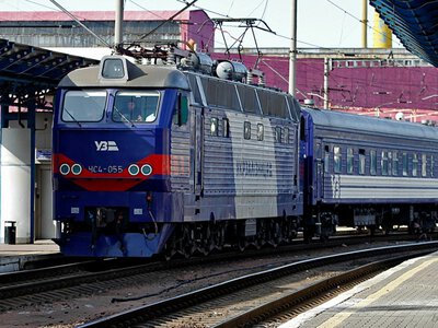 Потяги до Києва знову запізнюються на години: рейс із Сум затримується на 15 годин