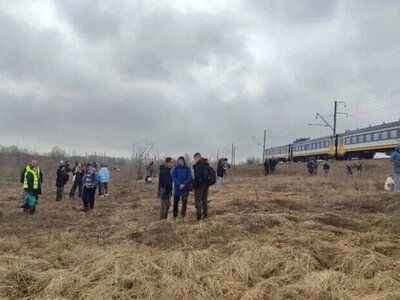 Поїзди по всій Україні вибилися з графіка: затримки сягнули 10 годин